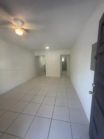 $1,800 | 2622 Northwest 24th Street, Unit 1B, Miami, FL 33142