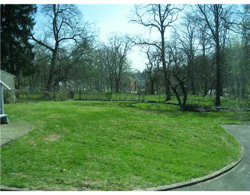 101 Bevington Road Forest Hills, PA 15221 - Photo 17 of 17 Yard/Garden.