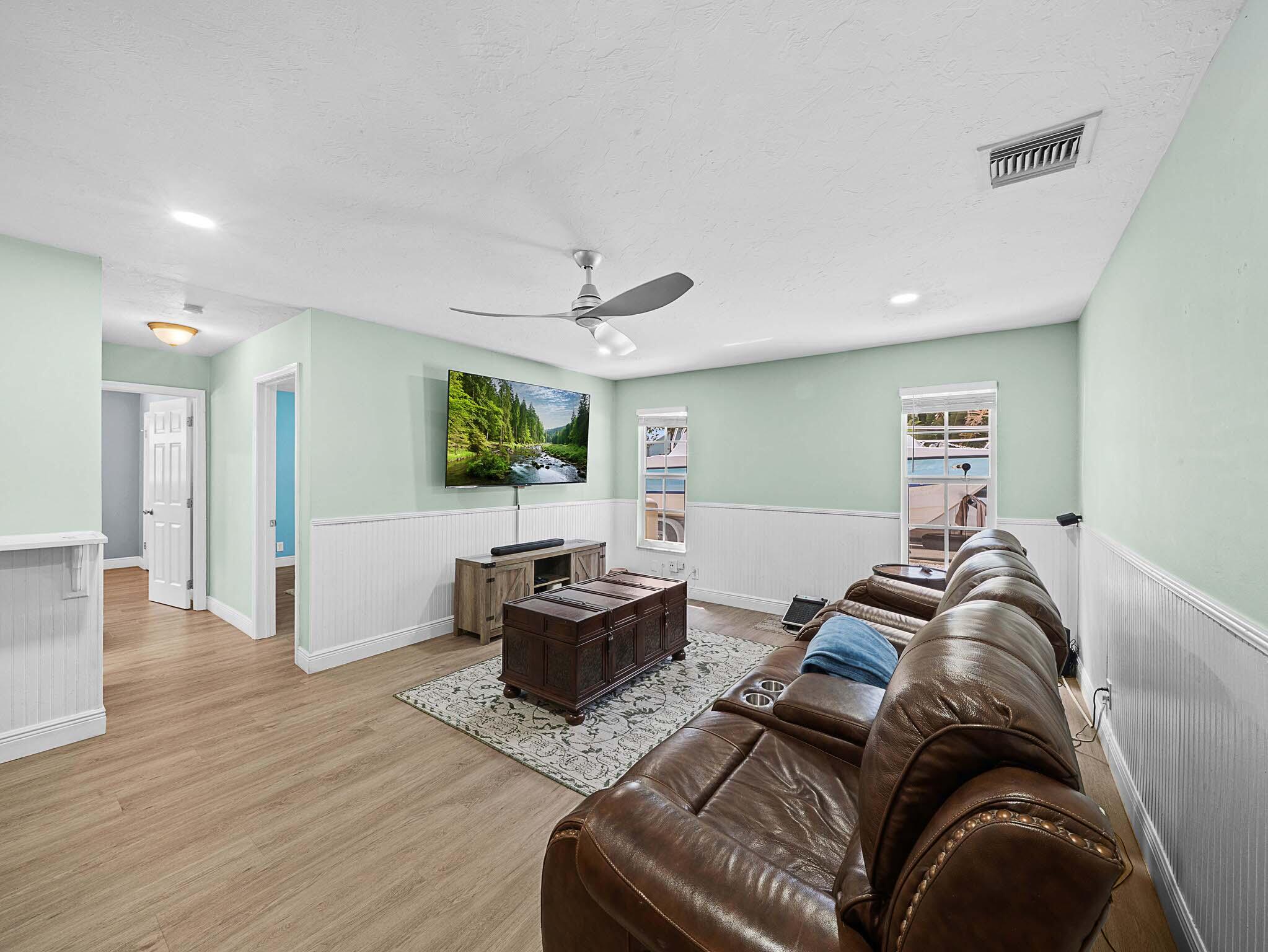 12152 188th Street North Jupiter, FL 33478 - Photo 32 of 76 14 Family Area