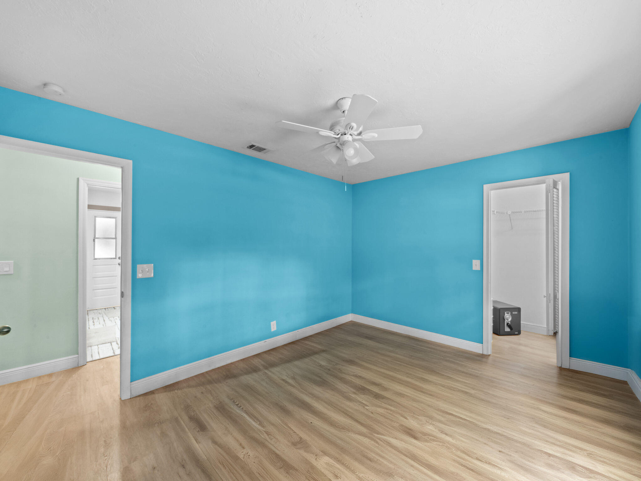 12152 188th Street North Jupiter, FL 33478 - Photo 35 of 76 16 Guest Bedroom A (2)