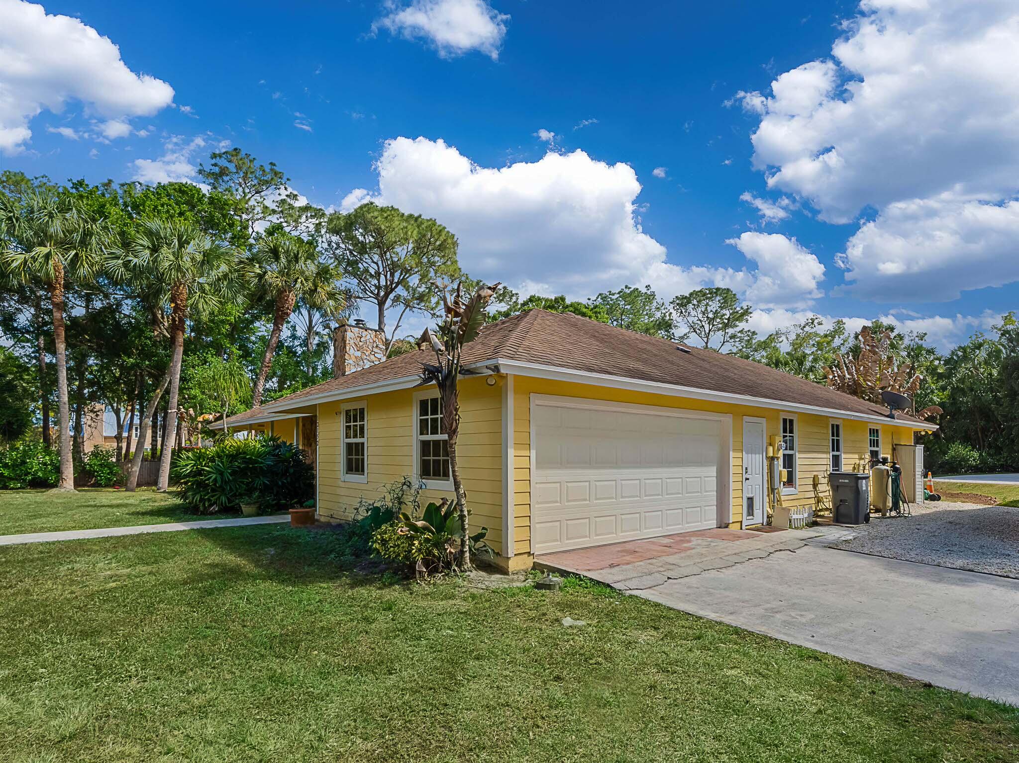 12152 188th Street North Jupiter, FL 33478 - Photo 58 of 76 28 Driveway
