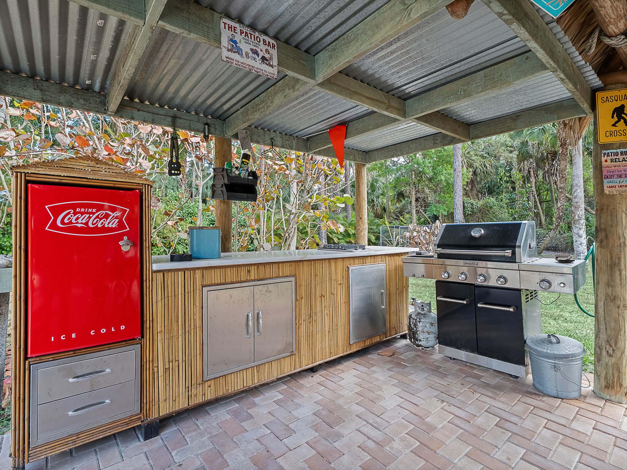 12152 188th Street North Jupiter, FL 33478 - Photo 68 of 76 29 Tiki Hut (3)