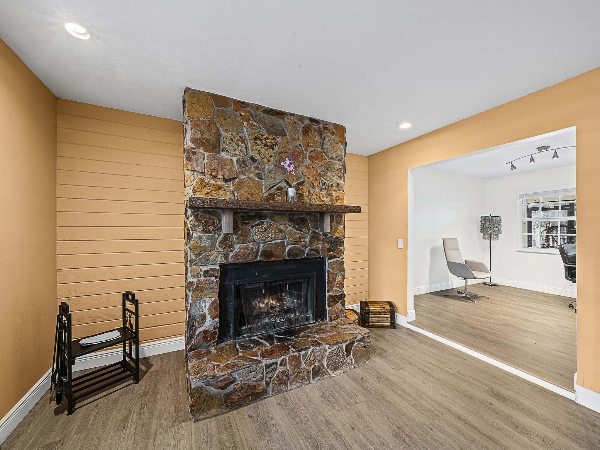12152 188th Street North Jupiter, FL 33478 - Photo 9 of 76 5 Living Area (2)