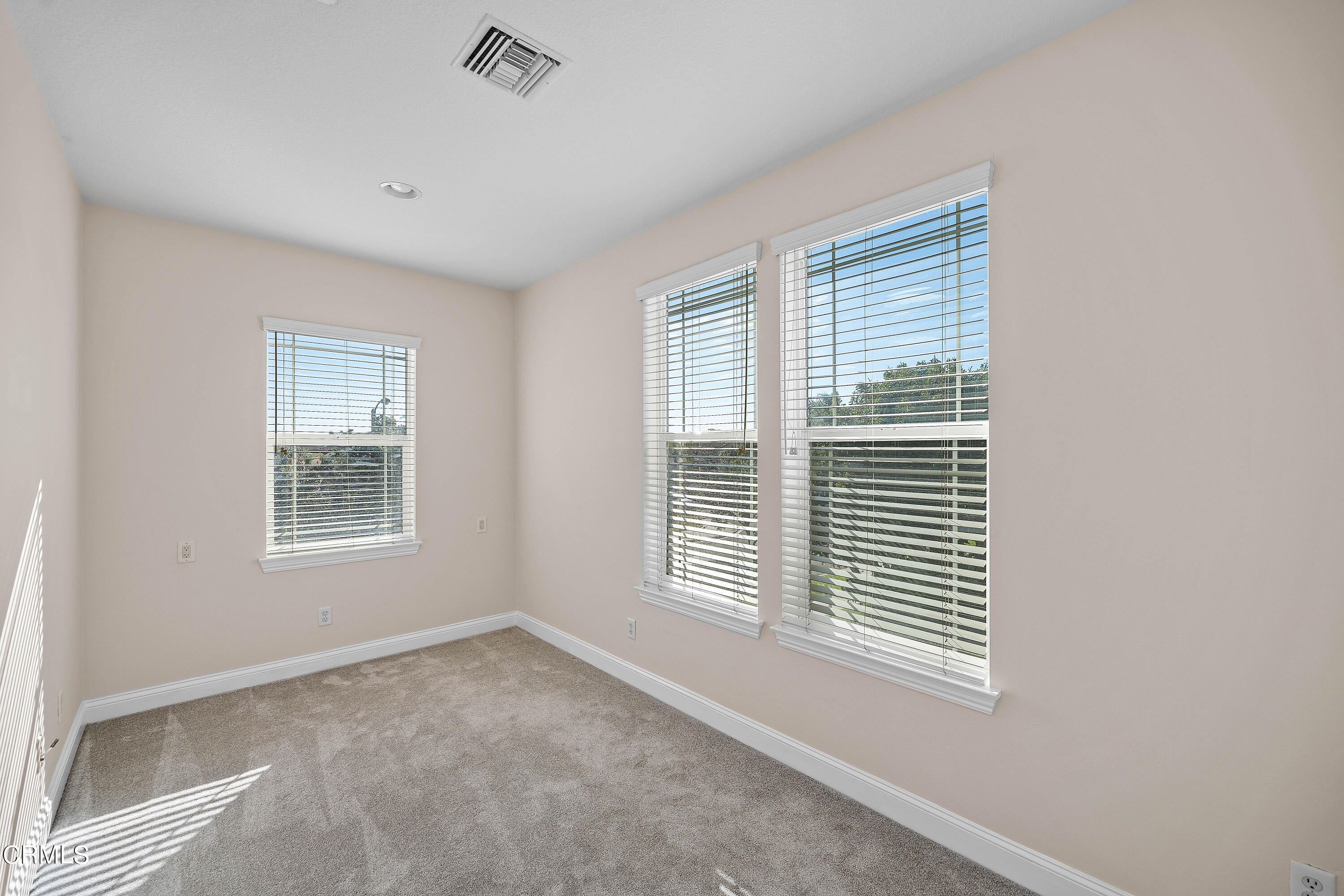 3957 West Hemlock Street Oxnard, CA 93035 - Photo 31 of 46 a view of an empty room with a window
