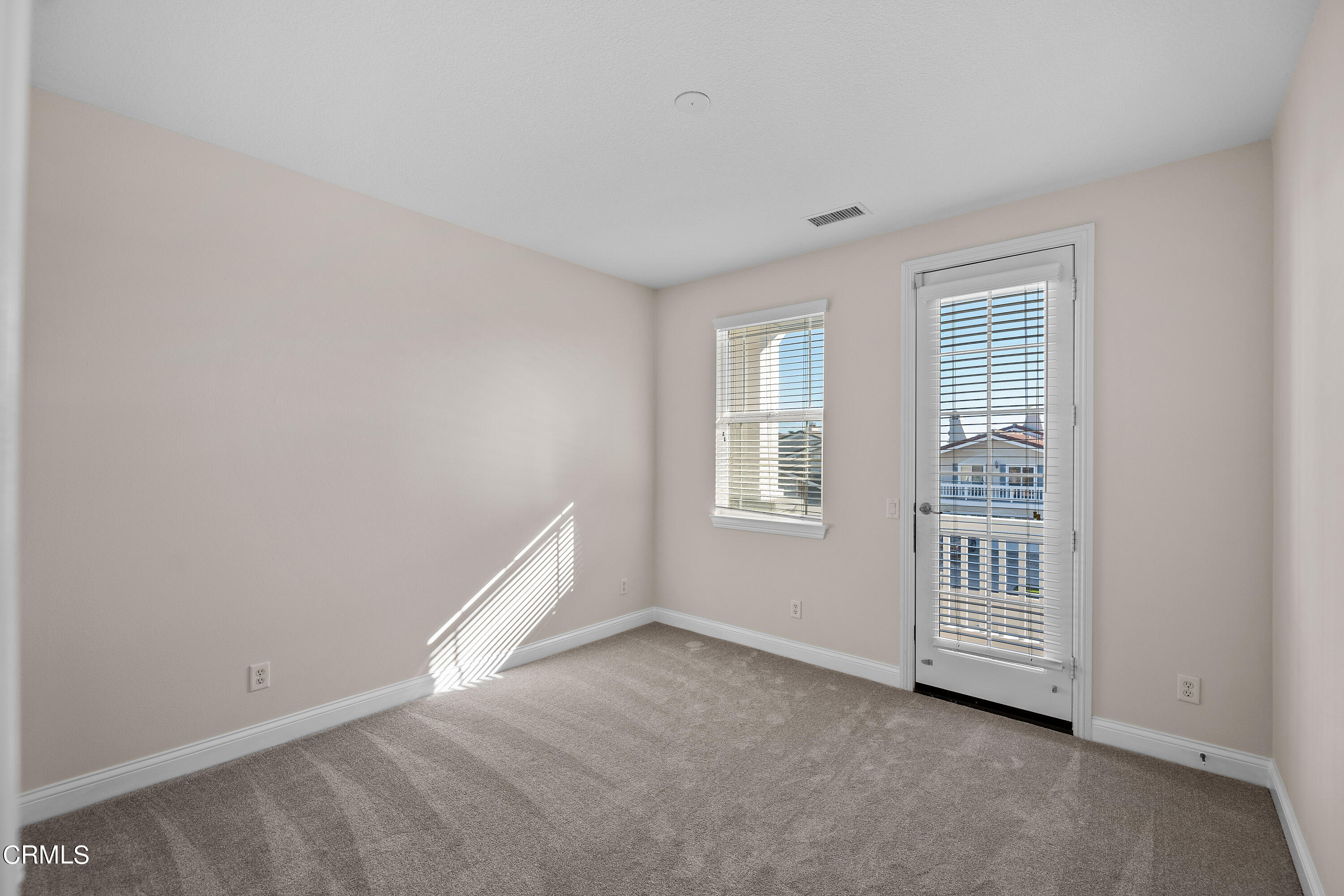 3957 West Hemlock Street Oxnard, CA 93035 - Photo 33 of 46 a view of an empty room with a window