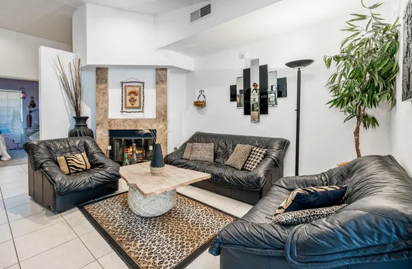 $3,500 | 75355 Santa Fe Trail, Palm Desert, CA 92211