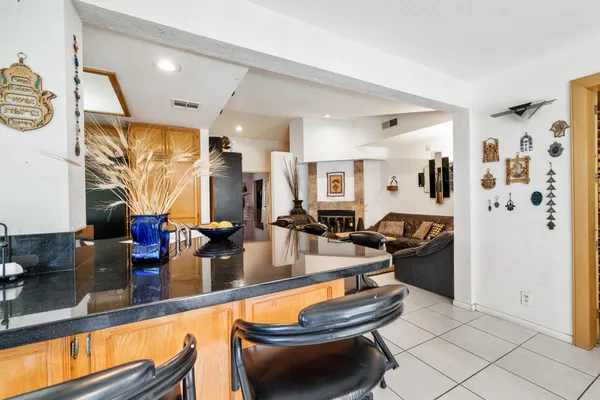 $3,500 | 75355 Santa Fe Trail, Palm Desert, CA 92211