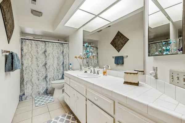 $3,500 | 75355 Santa Fe Trail, Palm Desert, CA 92211