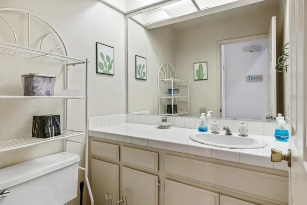 $3,500 | 75355 Santa Fe Trail, Palm Desert, CA 92211