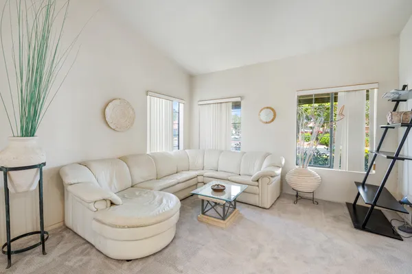 $3,500 | 75355 Santa Fe Trail, Palm Desert, CA 92211