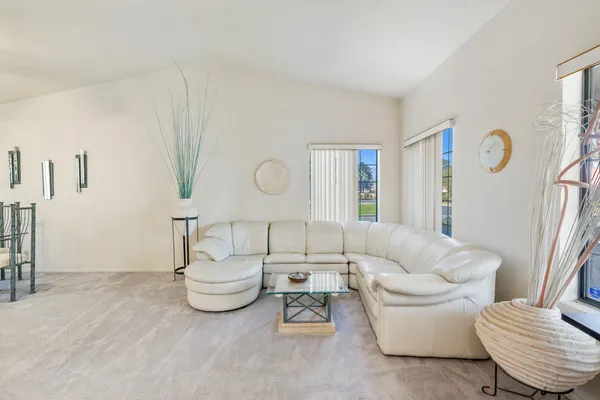 $3,500 | 75355 Santa Fe Trail, Palm Desert, CA 92211