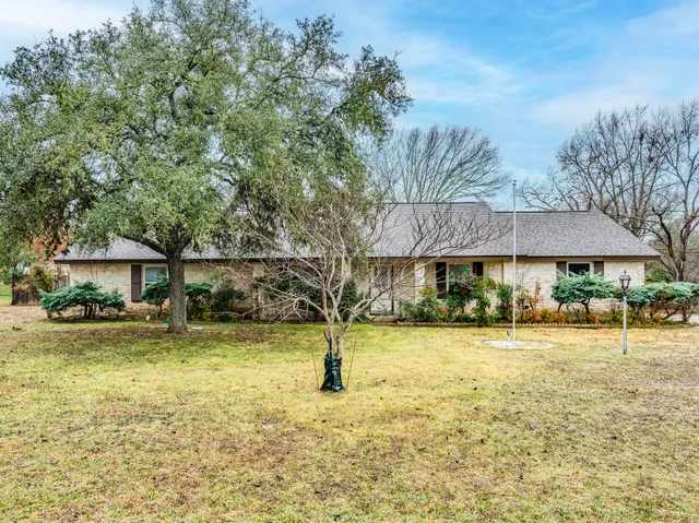 $2,900 | 317 Cedar Drive, Mountain City, TX 78640