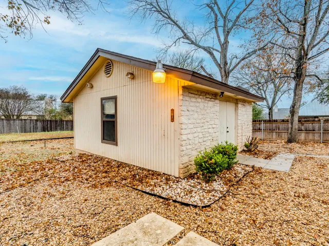 $2,900 | 317 Cedar Drive, Mountain City, TX 78640