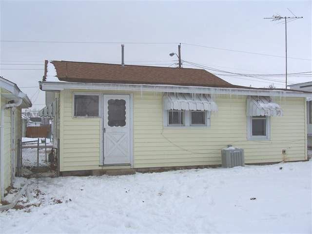 1665 R Avenue New Castle, IN 47362 - Photo 3 of 10 Gallery Image 3