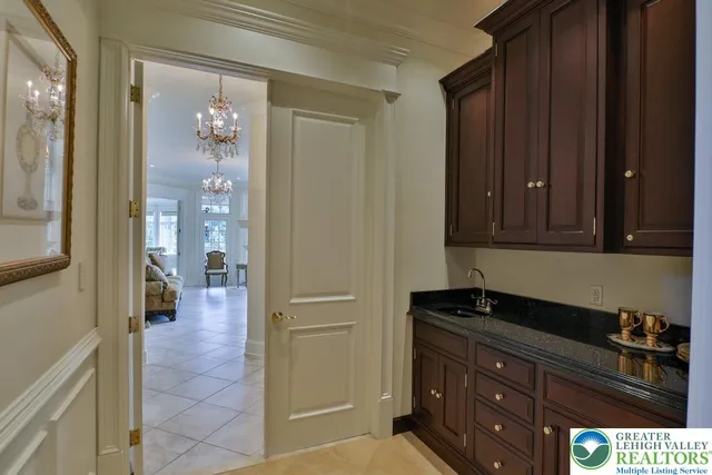 $5,750,000 | 5044 Vera Cruz Road, Center Valley, PA 18034