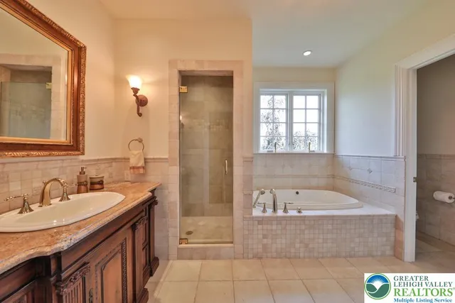 $5,750,000 | 5044 Vera Cruz Road, Center Valley, PA 18034