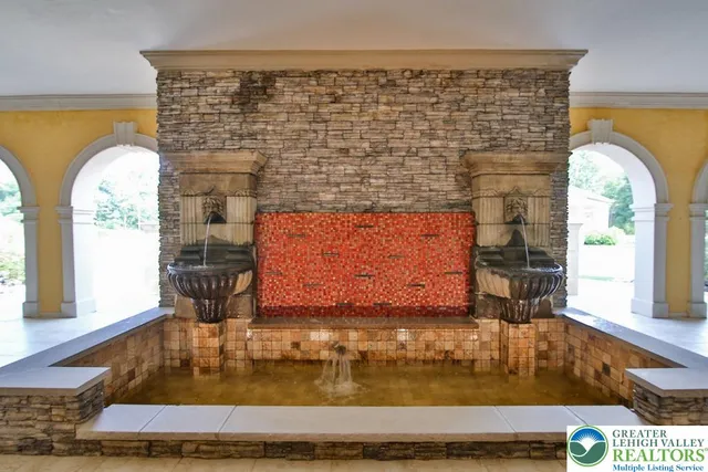 $5,750,000 | 5044 Vera Cruz Road, Center Valley, PA 18034