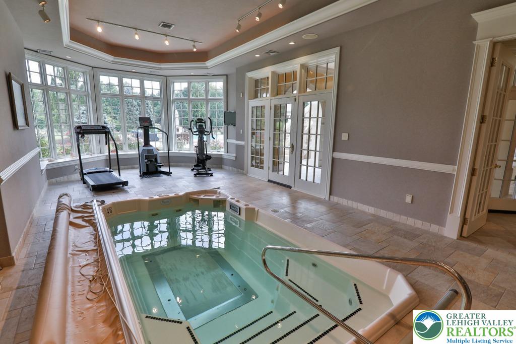 5044 Vera Cruz Road Center Valley, PA 18034 - Photo 70 of 100 a living room with furniture