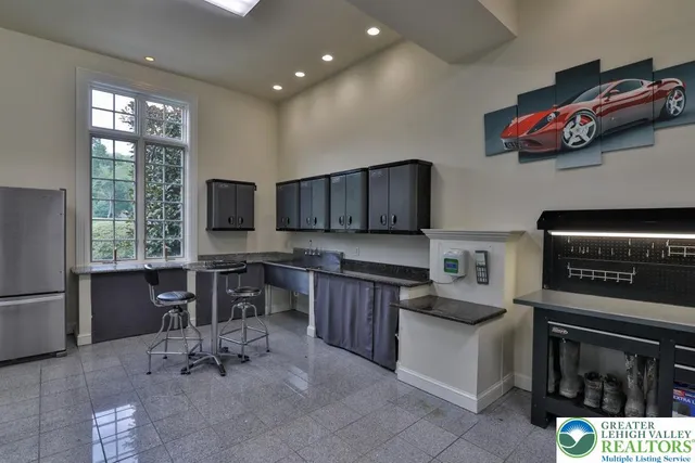 $5,750,000 | 5044 Vera Cruz Road, Center Valley, PA 18034