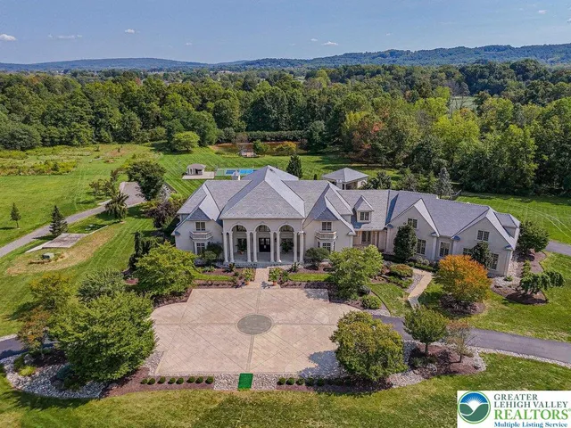 $5,750,000 | 5044 Vera Cruz Road, Center Valley, PA 18034