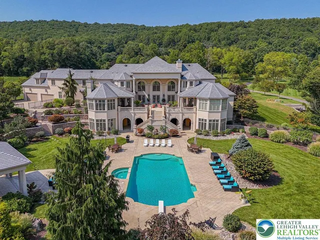 $5,750,000 | 5044 Vera Cruz Road, Center Valley, PA 18034