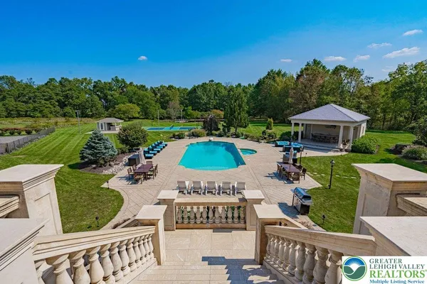 $5,750,000 | 5044 Vera Cruz Road, Center Valley, PA 18034