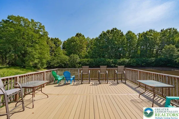 $5,750,000 | 5044 Vera Cruz Road, Center Valley, PA 18034