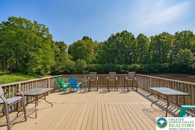 $5,750,000 | 5044 Vera Cruz Road, Center Valley, PA 18034