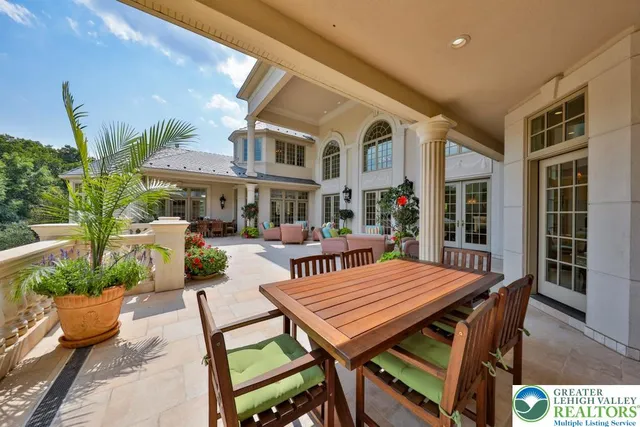 $5,750,000 | 5044 Vera Cruz Road, Center Valley, PA 18034