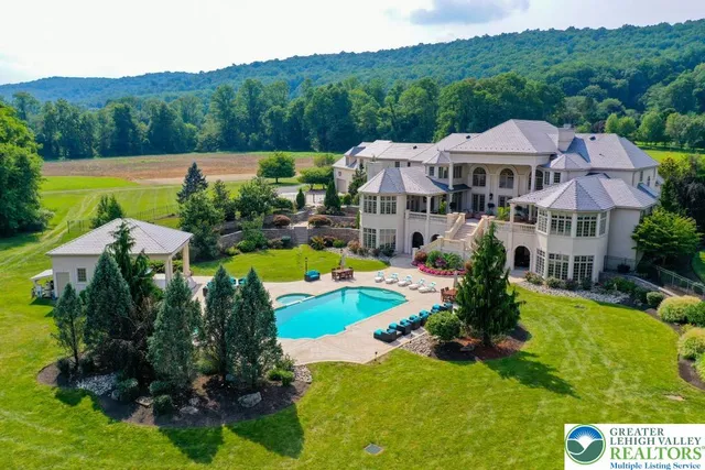 $5,750,000 | 5044 Vera Cruz Road, Center Valley, PA 18034