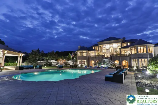 $5,750,000 | 5044 Vera Cruz Road, Center Valley, PA 18034