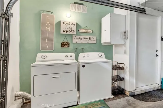 a view of a garden with a tree