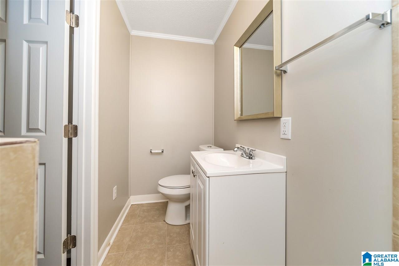 705 5th Avenue South Jasper, AL 35501 - Photo 4 of 15