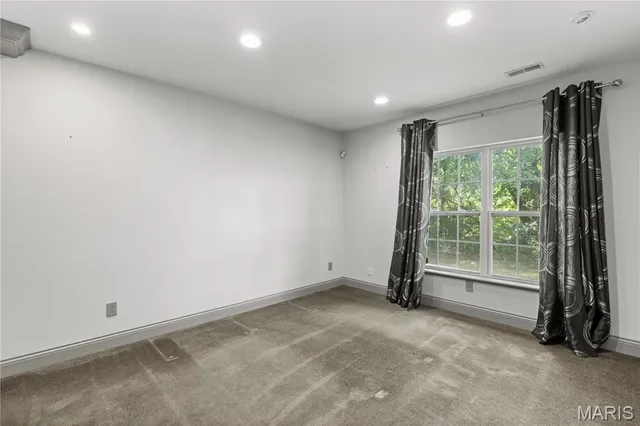 $675,000 | 60 Charbonier Bluffs Drive, Florissant, MO 63031