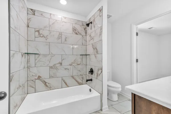 $599,900 | 10188 Kaitlynn Rose Drive South, Lakeland, TN 38002