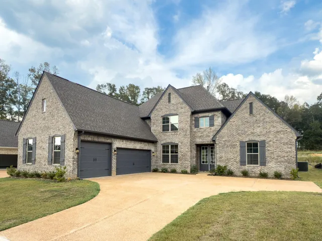 $599,900 | 10188 Kaitlynn Rose Drive South, Lakeland, TN 38002