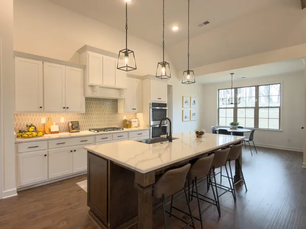$599,900 | 10188 Kaitlynn Rose Drive South, Lakeland, TN 38002
