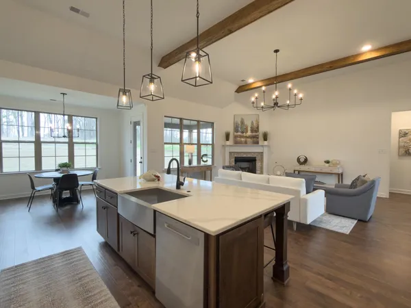 $599,900 | 10188 Kaitlynn Rose Drive South, Lakeland, TN 38002