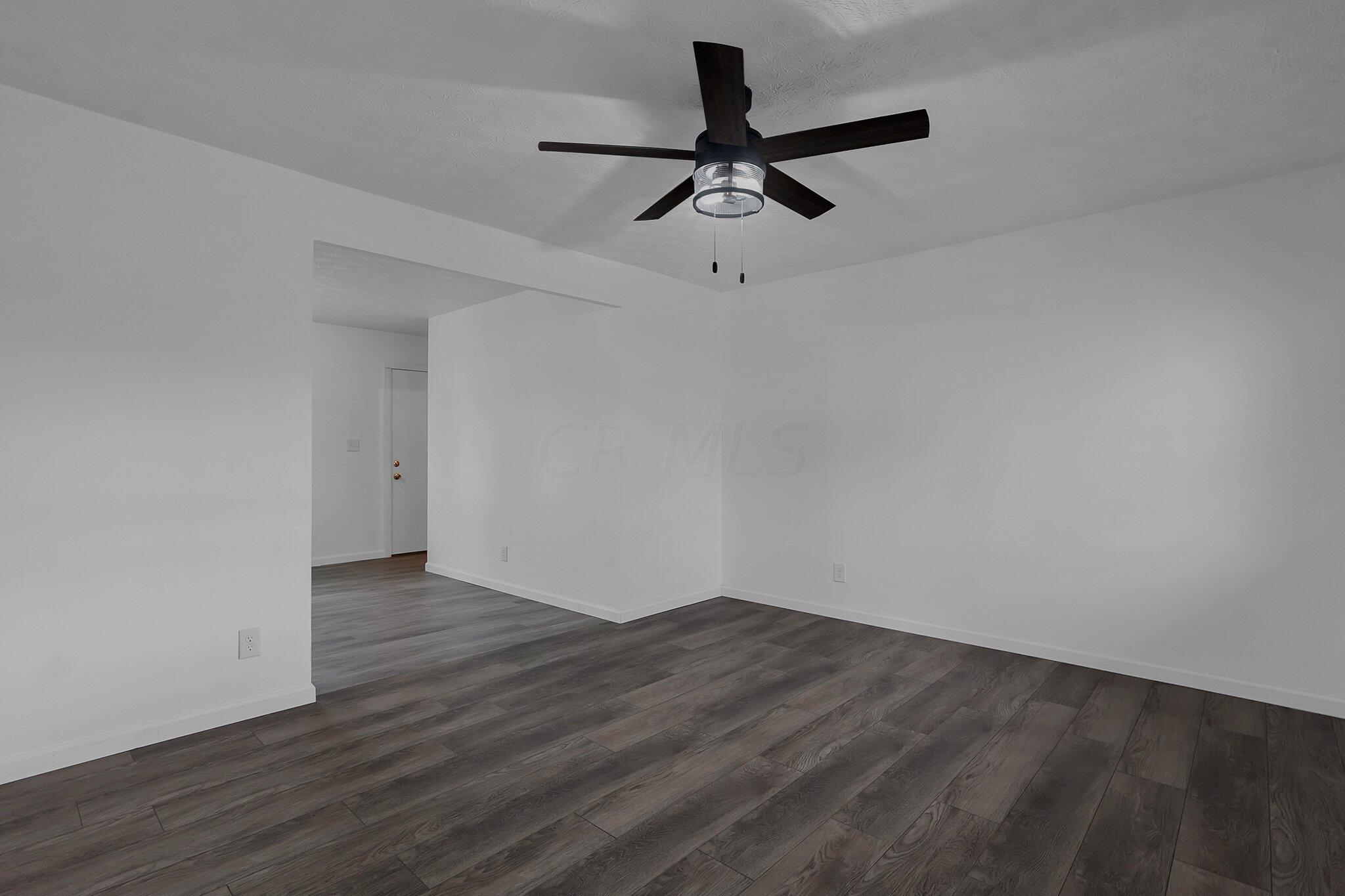 5274 Rampart Road Columbus, OH 43207 - Photo 6 of 27 6-web-or-mls-5274-rampart-rd