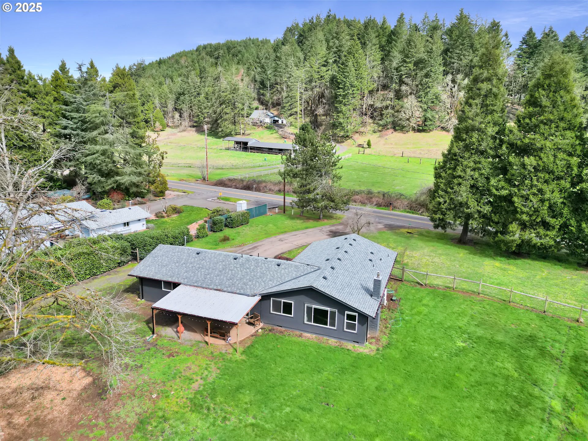 37930 Shenandoah Loop Springfield, OR 97478 - Photo 3 of 47