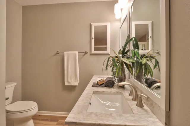 $189,900 | 4747 East NASA Parkway, Unit 110, Seabrook, TX 77586