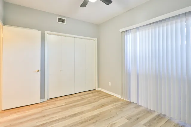 $189,900 | 4747 East NASA Parkway, Unit 110, Seabrook, TX 77586