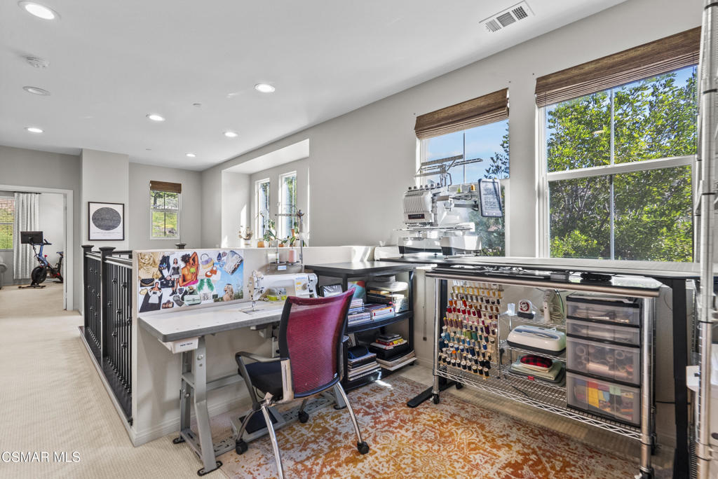 6441 Summit Village Lane, Unit 3 Simi Valley, CA 93063 - Photo 24 of 41