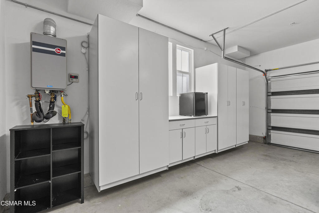 6441 Summit Village Lane, Unit 3 Simi Valley, CA 93063 - Photo 32 of 41