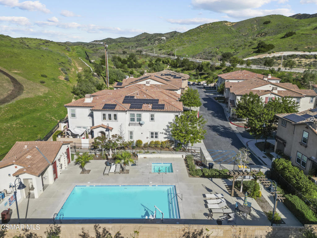 6441 Summit Village Lane, Unit 3 Simi Valley, CA 93063 - Photo 37 of 41