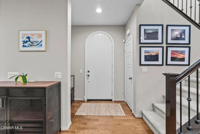 $785,000 | 6441 Summit Village Lane, Unit 3, Simi Valley, CA 93063