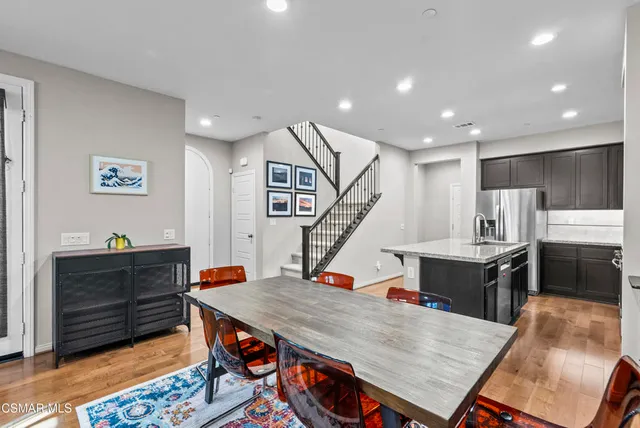 $785,000 | 6441 Summit Village Lane, Unit 3, Simi Valley, CA 93063