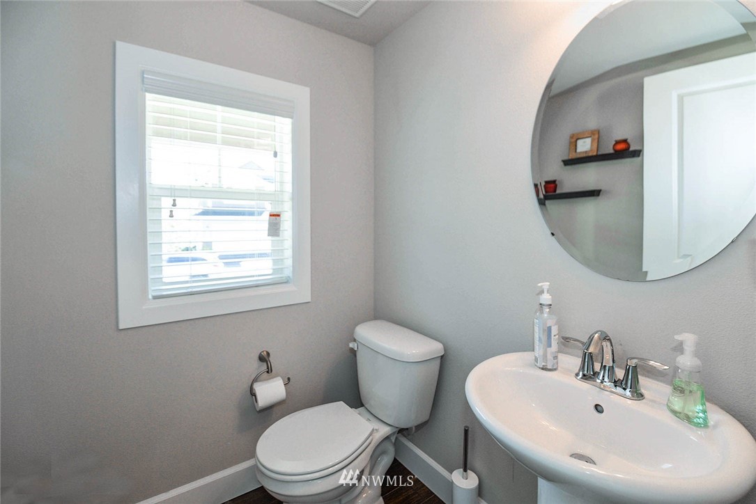 3909 176th Street Southeast Bothell, WA 98012 - Photo 14 of 34