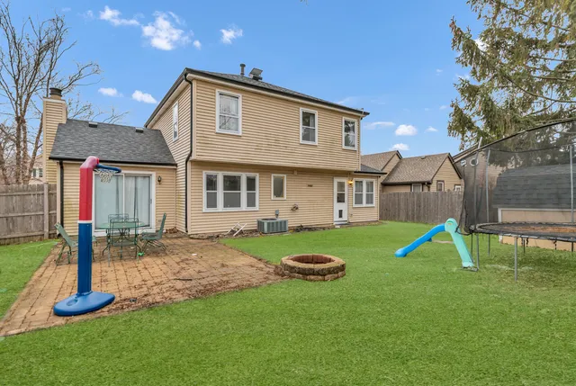 $370,000 | 62 Washington Avenue, Streamwood, IL 60107