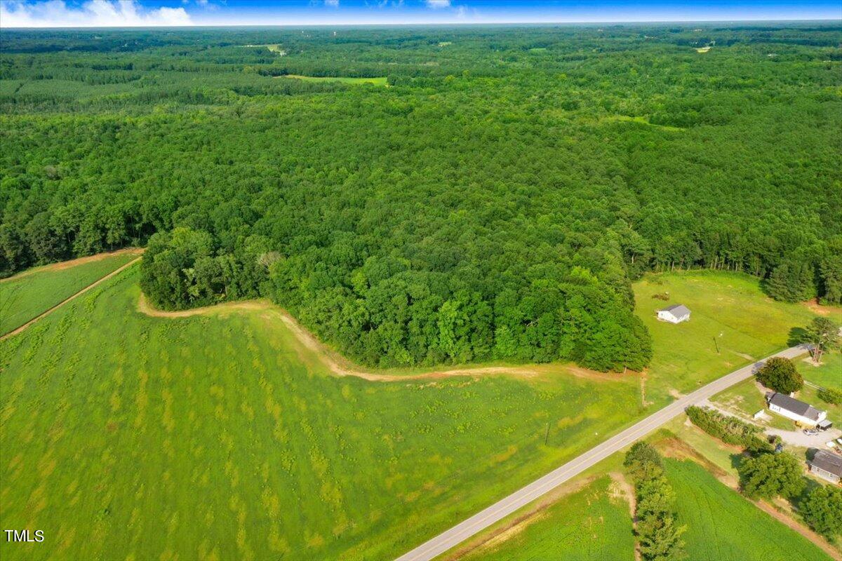 17-Claude Lewis Rd-17